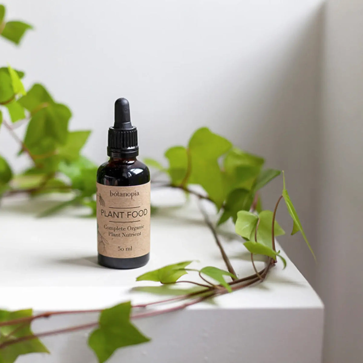 Organic Plant Food – 50ml on white background, product photo 3.