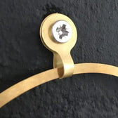 Goldene Messingkette – Pflanzenstütze für Kletterpflanzen auf weißem Hintergrund, Produktfoto 6.