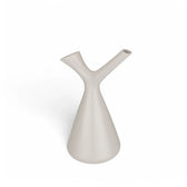 Plunge Gießkanne Hauptproduktfoto vor weißem Hintergrund.